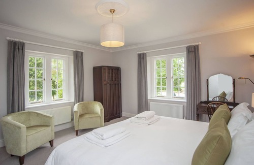 Bradford-on-Avon Other | Ford Farm House - sleeping 13 or up to 15 with 2 toddler floor beds