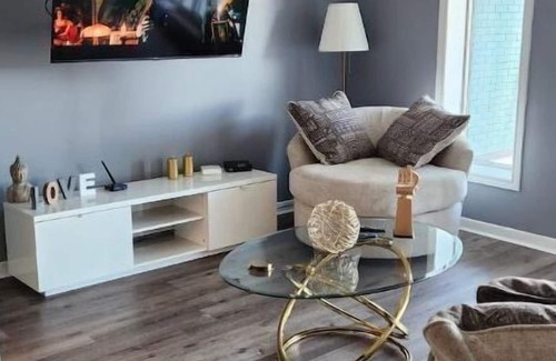 Leamington Apartment | Foresight Chalet Talbot