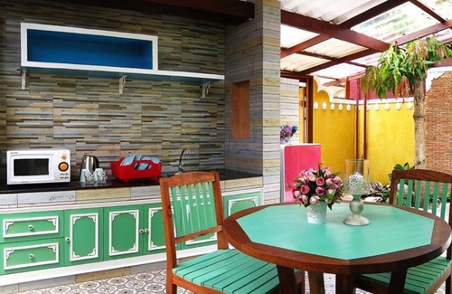 Chalong House | Forest Bungalows & Mama's Restaurant