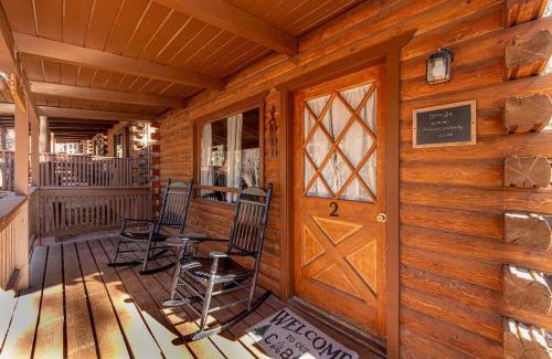 Christopher Creek House | Forest Cabin 2 Birds Nest