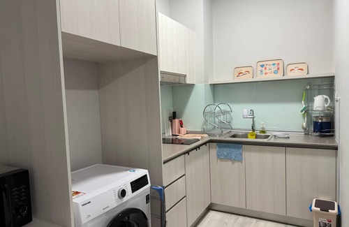 Downtown Kota Kinabalu Apartment | Forest comfy home next to KK island