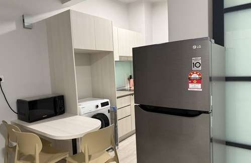 Downtown Kota Kinabalu Apartment | Forest comfy home next to KK island