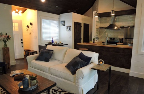 Mineral Bluff House | FOREST COTTAGE- PERFECT COUPLE'S GETAWAY- washer/dryer