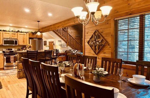 Confluence Cabin | Forest Creek Lodge · VOTED #1! LAUREL HIGHLANDS MOST BEAUTIFUL