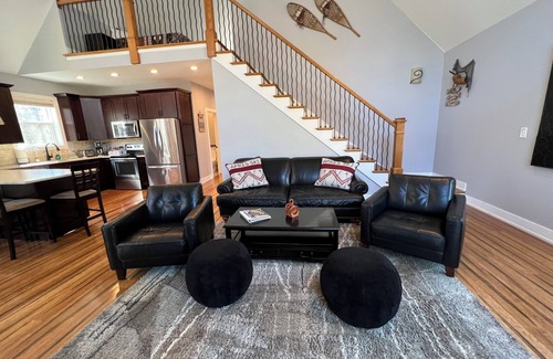 Necedah House | Forest Haven Cabin – 5 Acres Near Lakes, Fire Pit, Ping Pong Table & Outdoor Fun