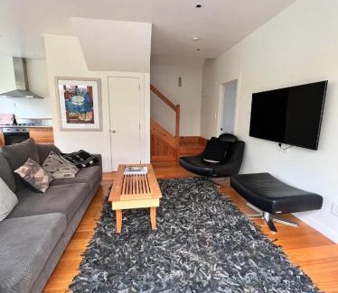 Coromandel Apartment | Forest Hideaway ~ Rustic