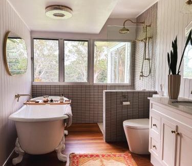 Cudgen House | Forest Hill Retreat-Private 10 acre Upscale Property with lots of extras
