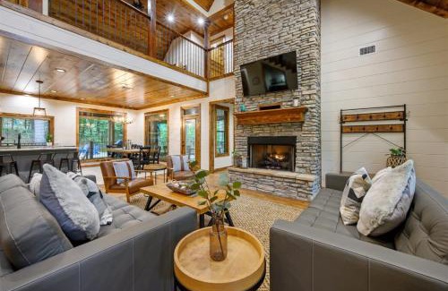 Broken Bow House | Forest Home