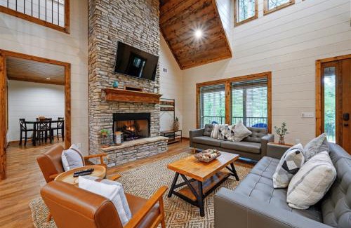 Broken Bow House | Forest Home