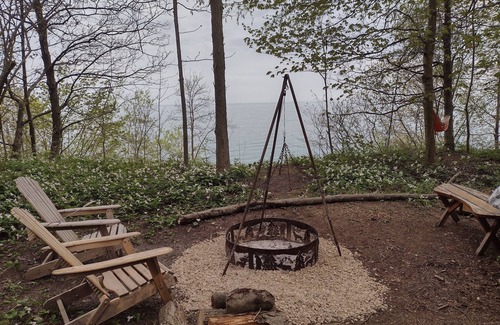 West Elgin RV Rental | Forest nestled GeoDome with Beautiful views of Lake Erie! n