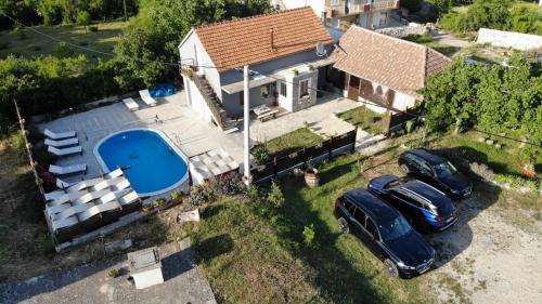Lecevica House | Forest Queen - Village holiday home