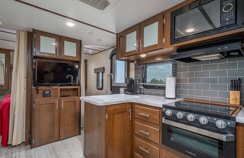 Lindale House | Forest River Impression