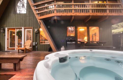 Glacier House | Forest View Chalet