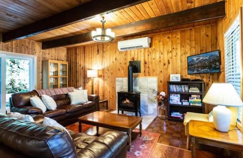 Glacier House | Forest View Chalet