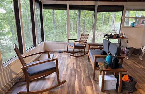 Warrenton Cabin | Forested Oasis