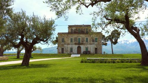 Alanno Hotel | Foresteria Castorani