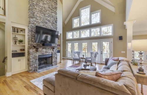 West Union House | Foreststone Fabulous Lake Keowee Waterfront Home