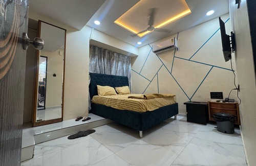Surat Hotel | FOREVAR HOTEL