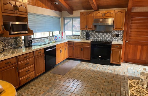 Spring Hill House | Former Hunting Lodge on 24 Acres with Lake with heated pool