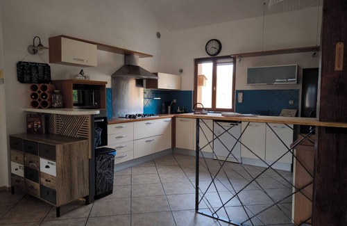 Les Mollettes House | Former tobacco drying shed renovated as a family home in the countryside