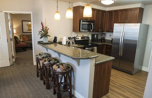Las Vegas Condo | Formula 1 Full Amenity Condo on the Strip!