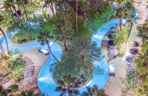 Las Vegas Condo | Formula 1 Full Amenity Condo on the Strip!