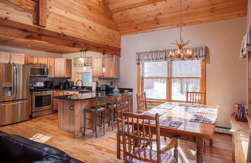 South Pond Shores House | Forrest Lane · Forrest Cabin Cozy Cabin tucked in the Trees