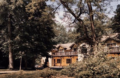 Bugyi Hotel | Forster Vadászkastély és Szálloda
