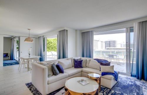 Central Beach Apartment | Fort Lauderdale Condo with Veranda and Ocean View!
