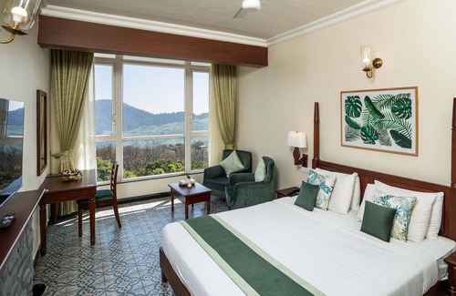 Chinnakanal Hotel | Fort Munnar
