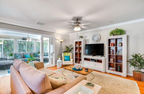 Villas House | Fort Myers Bungalow - 12 Miles to the Beach!