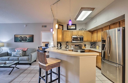 Iona Condo | Fort Myers Condo w/Pool Access 4 Mi to Beach