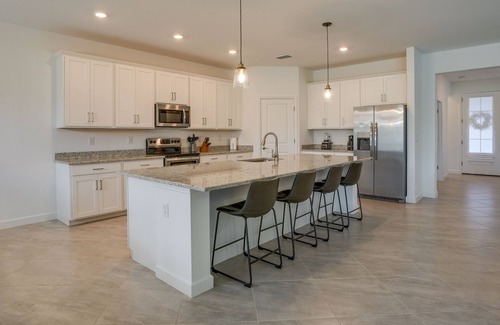 Gateway House | Fort Myers Oasis w/Private Pool & Hot Tub!