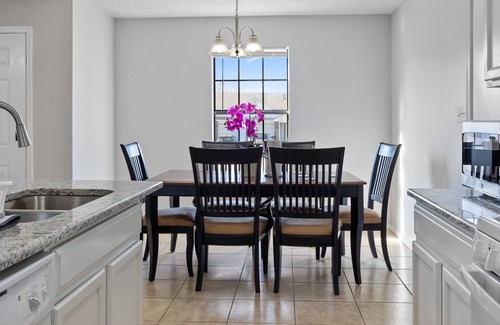 Fort Smith House | Fort Smith Cozy House 3 Beds 2 Baths for your family or group.