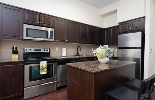 Fort York Apartment | Fort York Suites