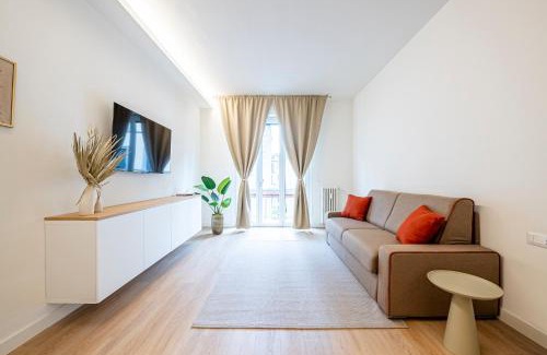 San Lorenzo Apartment | Fortezza da Basso - 130sqm Center 5 Min & Terraces