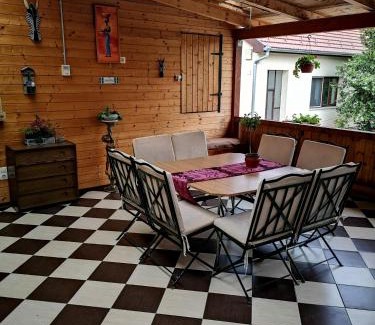Kiskunhalas Apartment | Fortuna Vendégház Erkélyes Lakosztály
