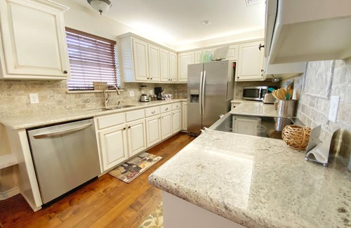 Lincoln Park Villa | Fortunata Winery Casa Bella Sole Spacious 3BR Home
