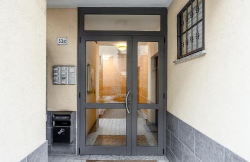 Rozzano Apartment | Forum Assago 5 min - APT with Double Terrace