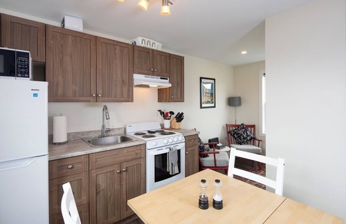 Egerton Apartment | Fossil Farms - Stay, Relax and Dine with Us