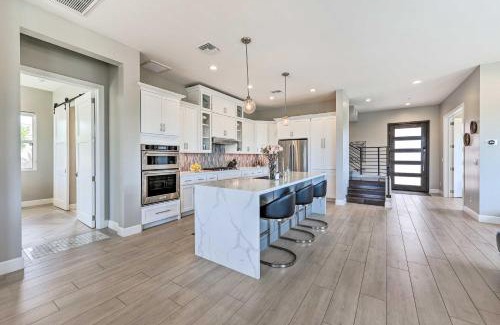 Fountain Hills House | Fountain Hills Escape with Panoramic Mtn Views!