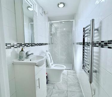 Heath Apartment | Fountain House and Bell House