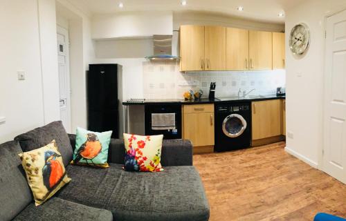 Cowley Apartment | Fountain View 1BR Flat Oxford - Free Parking
