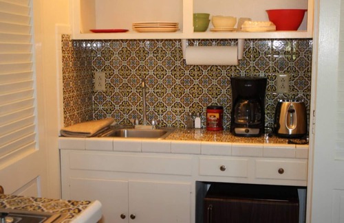 Portal House | Four Bar Cottages: The Apache