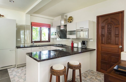 Moo 5 Villa | four bed room deluxe villa in beach resort idyllic samui
