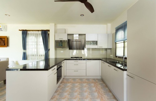 Moo 5 Villa | four bed room deluxe villa in beach resort idyllic samui