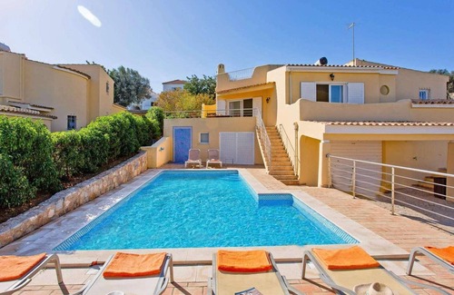 Patio Villa | Four bed villa with pool in Albufeira.