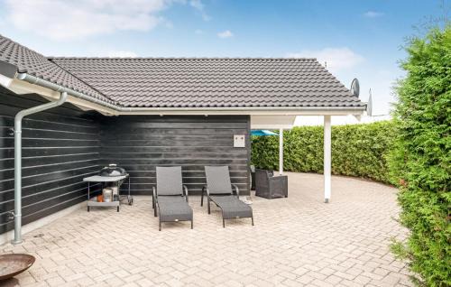 Venemose House | Four-Bedroom Holiday Home In Slagelse