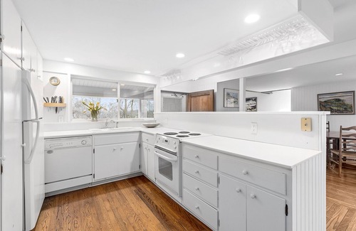 Bridgehampton House | Four Bedroom Home in Amazing Bridgehampton Location
