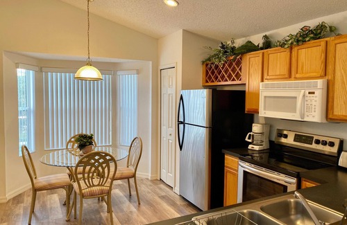 Westbury House | Four Bedroom Pool Home - 143 FL - Vusa